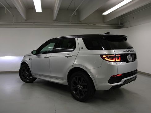 Used 2023 Land Rover Discovery Sport SE R-Dynamic image 7