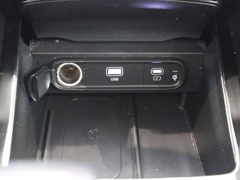 Used 2023 Kia Telluride EX AWD/4WD image 19