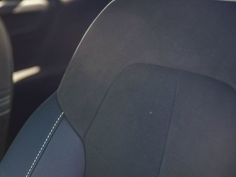 Used 2023 Volvo XC40 Recharge Ultimate image 29