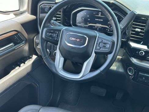 Certified 2025 GMC Sierra 1500 SLT RWD image 15