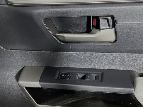 Used 2024 Toyota Tundra Limited AWD/4WD image 32