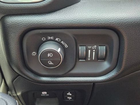 Used 2026 RAM 1500 Laramie AWD/4WD image 28