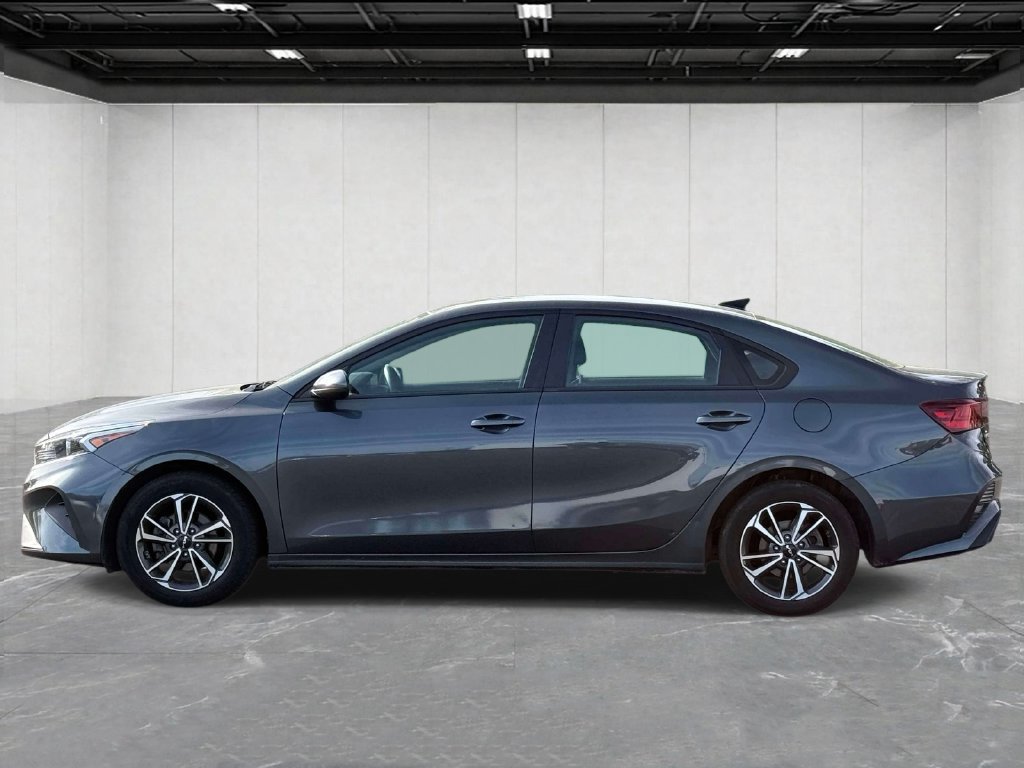 Used 2023 Kia Forte LXS FWD image 8