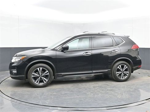 Used 2017 Nissan Rogue SL w/ SL Premium Package image 6