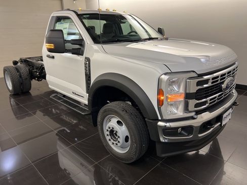 New 2025 Ford F550 4x4 Regular Cab Super Duty image 1
