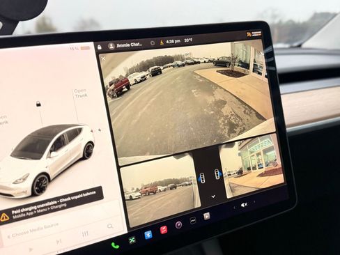 Used 2021 Tesla Model Y Performance image 33