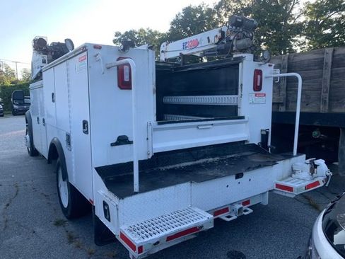 Used 2019 Ford F550 4x4 Regular Cab Super Duty image 5