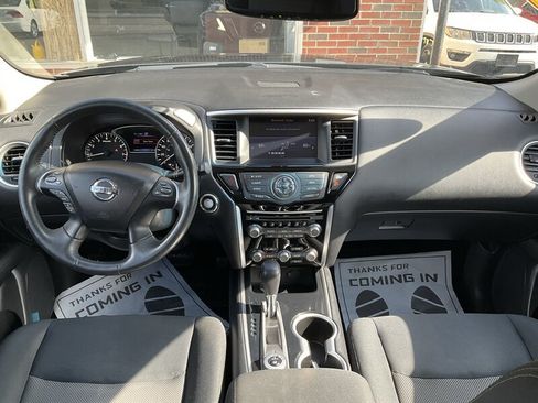 Used 2017 Nissan Pathfinder SV w/ Trailer Tow Package AWD/4WD image 17