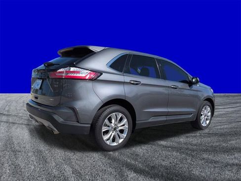 Certified 2024 Ford Edge Titanium image 4