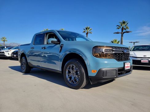 Used 2023 Ford Maverick XLT image 3