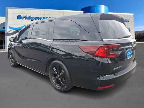 Used 2023 Honda Odyssey Sport image 4