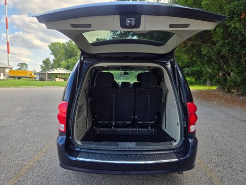 Used 2013 Dodge Grand Caravan SE FWD image 33