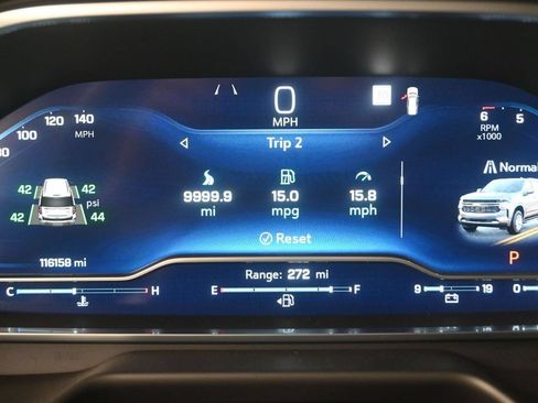 Used 2023 Chevrolet Suburban LT RWD image 13