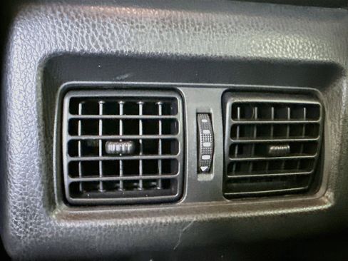 Used 2025 Toyota Camry SE FWD image 26