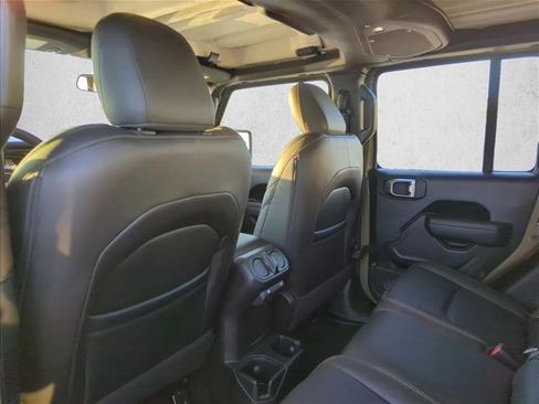 New 2026 Jeep Gladiator Sport AWD/4WD image 12
