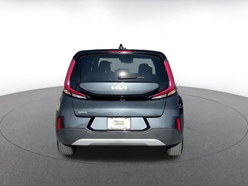 Used 2025 Kia Soul LX w/ LX Technology Package image 12