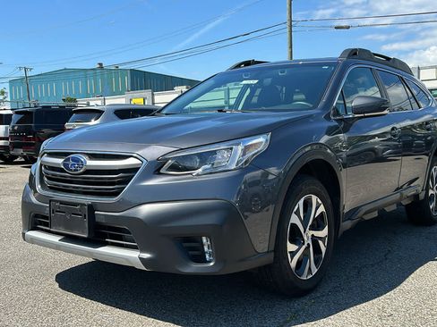 Used 2022 Subaru Outback Limited image 1