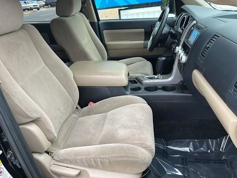 Used 2014 Toyota Sequoia SR5 image 27