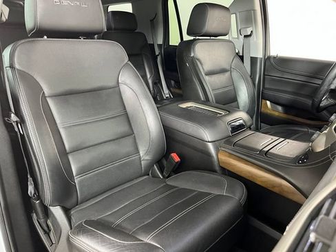 Used 2020 GMC Yukon Denali w/ Open Road Package AWD/4WD image 40