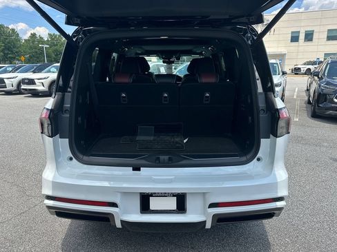 Used 2026 INFINITI QX80 Autograph w/ Premium Cargo Package AWD/4WD image 15