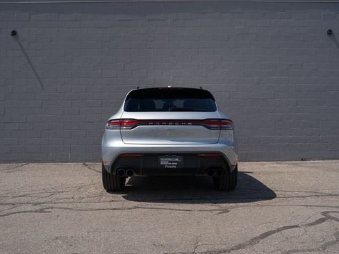 Certified 2026 Porsche Macan image 6
