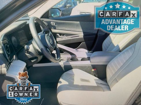 Used 2023 Hyundai Elantra Limited w/ Cargo Package FWD image 2