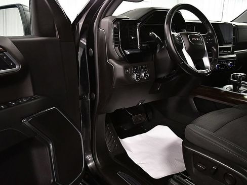 Used 2022 GMC Sierra 1500 Elevation AWD/4WD image 17