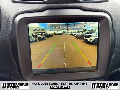 Used 2023 Jeep Renegade Altitude AWD/4WD image 29