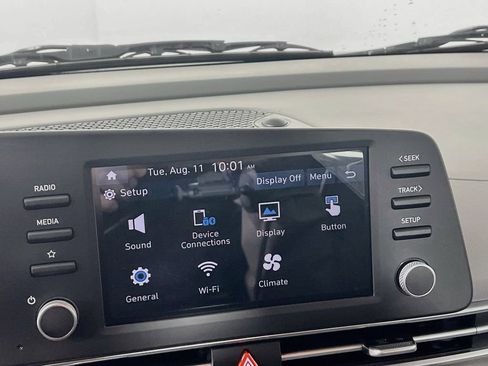 New 2026 Hyundai Elantra Hybrid FWD image 13