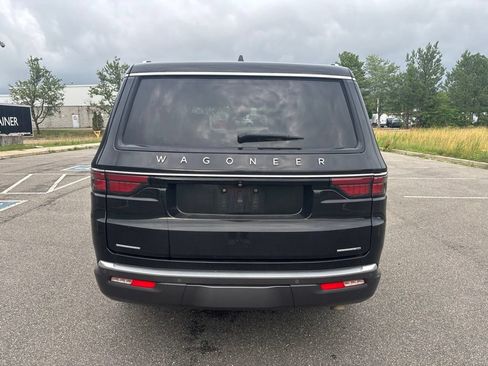 Used 2022 Jeep Wagoneer Series II w/ Convenience Group I AWD/4WD image 6