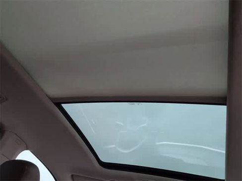 Used 2022 Volkswagen Atlas SE w/ Panoramic Sunroof Package image 24