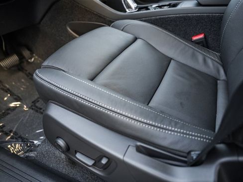 New 2026 Volvo XC40 B5 Ultra w/ Protection Package Premier image 36