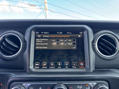 Certified 2021 Jeep Wrangler Unlimited Sahara w/ Cold Weather Group image 28