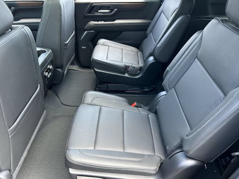 New 2026 GMC Yukon XL Denali w/ Sun & Power Step Package AWD/4WD image 26
