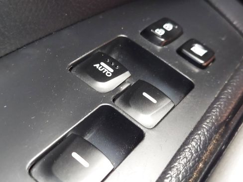 Used 2015 Hyundai Veloster w/ Option Group 03 image 17