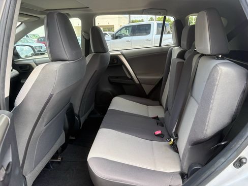 Used 2013 Toyota RAV4 XLE FWD image 20