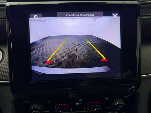 Used 2025 Jeep Grand Cherokee L Altitude image 28