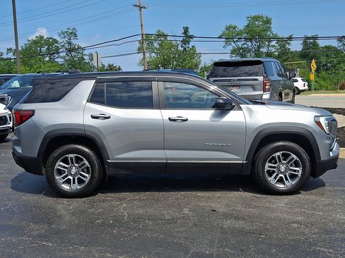 Used 2025 GMC Terrain Elevation AWD/4WD image 7