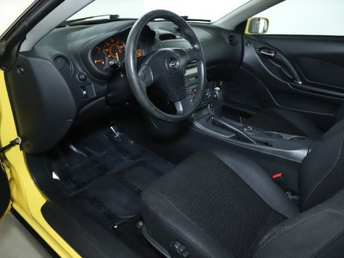 Used 2003 Toyota Celica GT image 21
