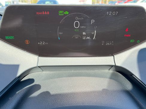 Used 2024 Toyota Prius Prime SE image 25