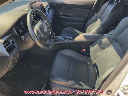Certified 2022 Toyota C-HR Limited image 10