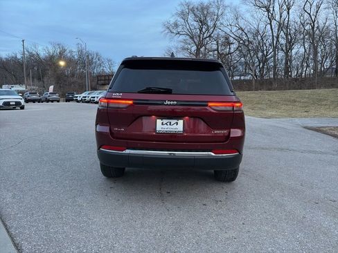 Used 2022 Jeep Grand Cherokee Limited image 3