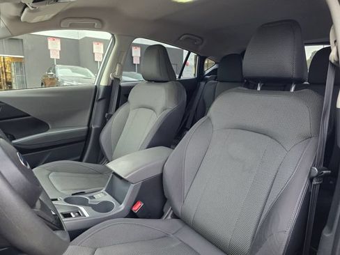 Used 2024 Subaru Crosstrek 2.0i Premium AWD/4WD image 16