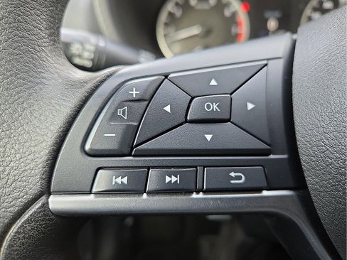 Used 2022 Nissan Sentra S image 17