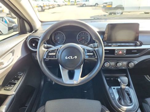 Used 2024 Kia Forte LXS FWD image 23