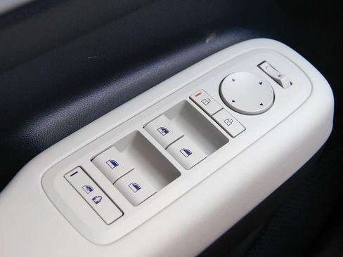 New 2026 Hyundai Santa Fe SE FWD image 22