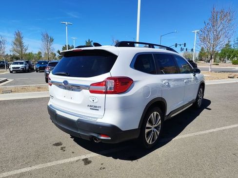 Used 2022 Subaru Ascent Limited w/ Technology Package AWD/4WD image 3
