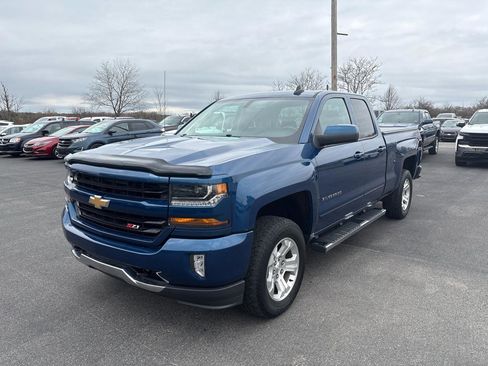 Used 2018 Chevrolet Silverado 1500 LT w/ All Star Edition AWD/4WD image 2