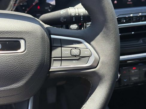 New 2026 Jeep Compass Latitude AWD/4WD image 10