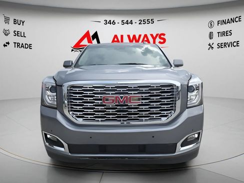Used 2018 GMC Yukon XL Denali w/ Denali Ultimate Package RWD image 5
